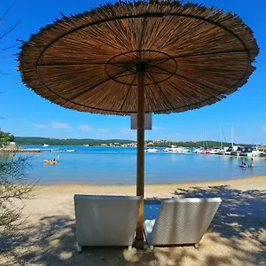 Luxe tent Fisherman's Glamping Village